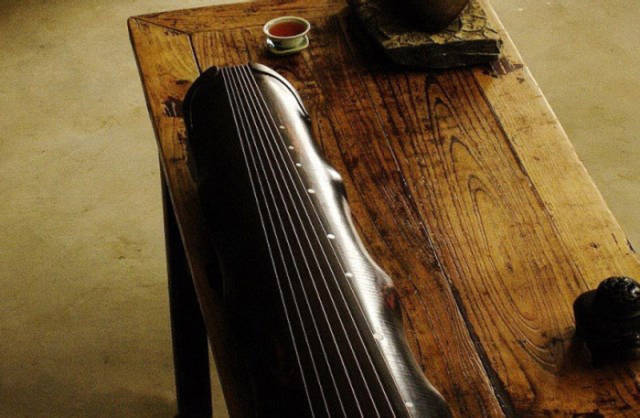 赣州市古琴蕴含的传统文化，一把古琴制备出来要两年的时间